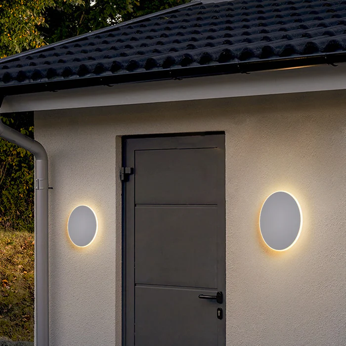 Variant image for Elegante Runde LED-Wandleuchte Außen | Wetterfest, Minimalistisches Design, Energieeffizient, Schwarz, Ø13-30cm-4