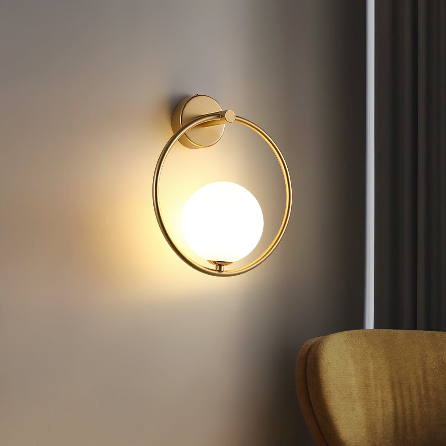 Babette | Moderne Wandleuchte mit Goldfinish 2