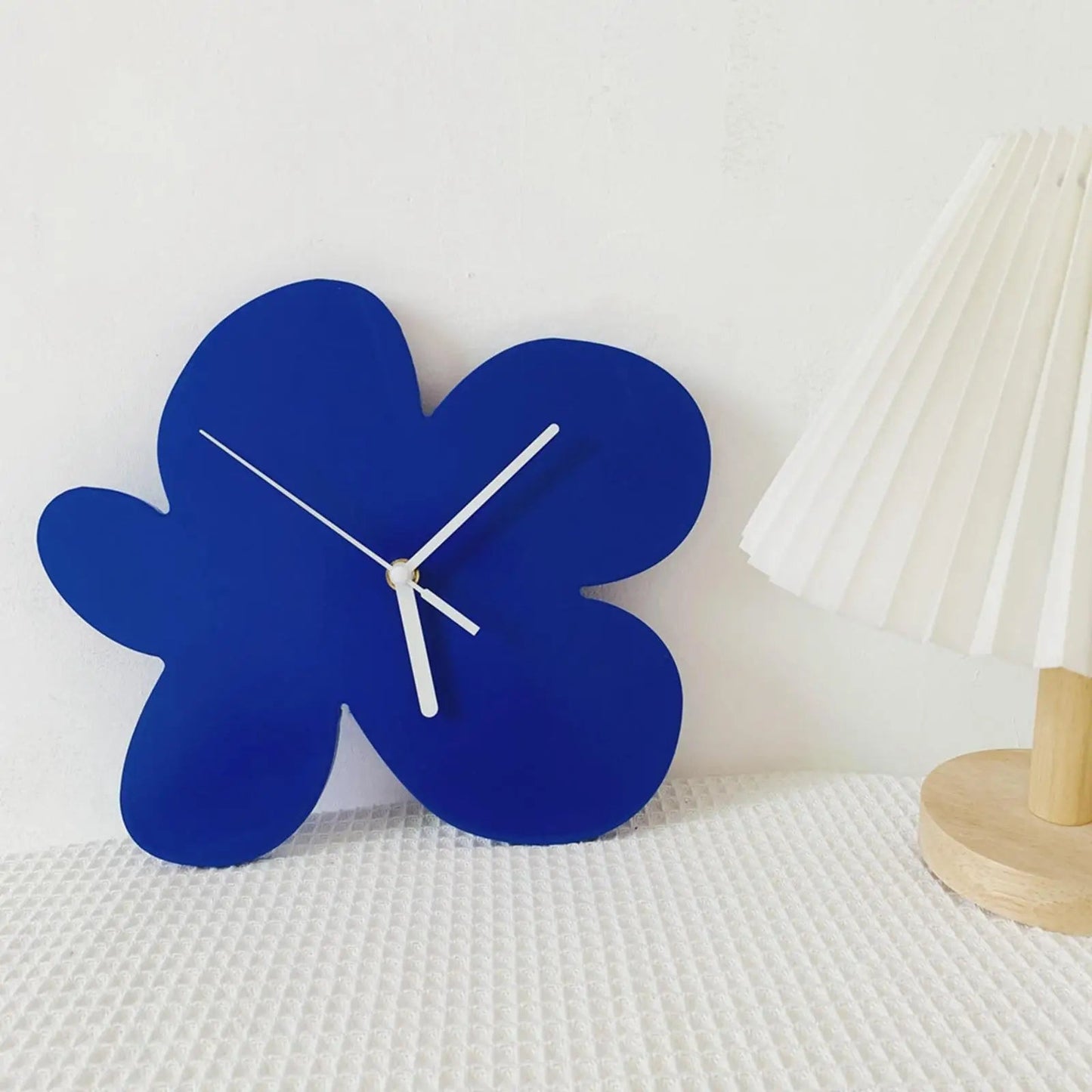 BloomTime | Wanduhr Modern 30 cm Bunt Holz 1