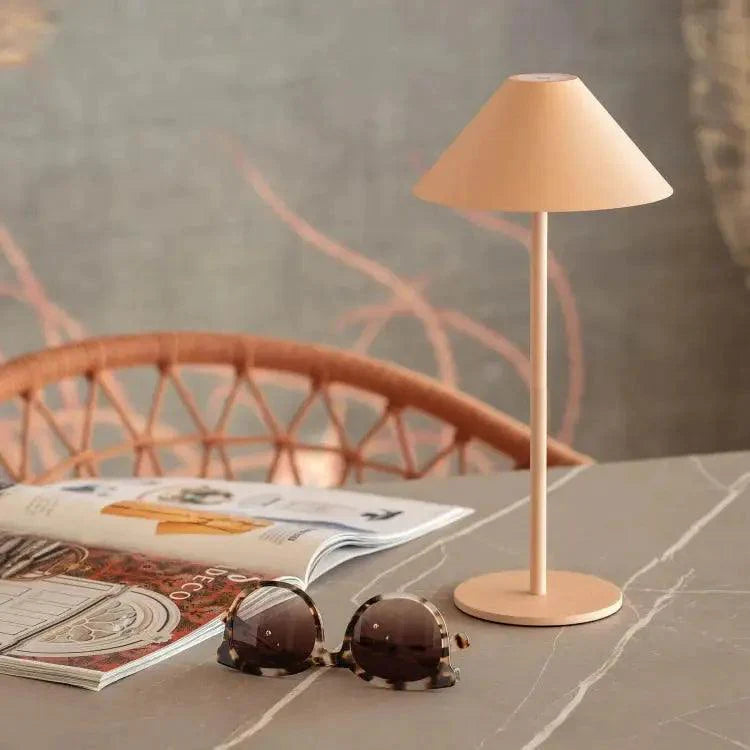 Drahtlose Tischlampe | Minimalistische Akku LED Tischleuchte 4
