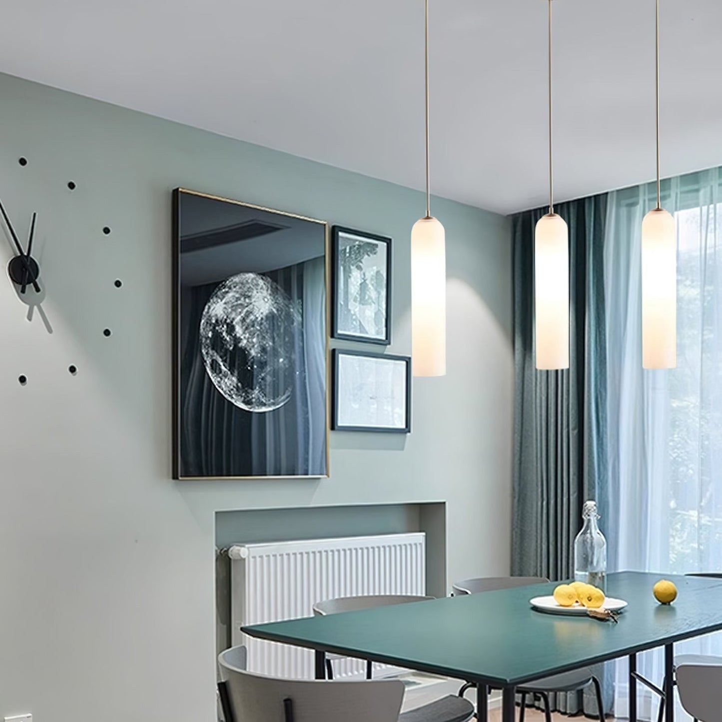 Elegante Pendelleuchte | Hängelampe aus Glas mit langem Rohr 2