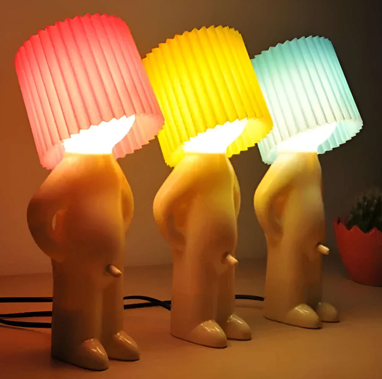 Lil'Lad Tischlampe | Kreative LED-Nachtlampe im Shy Boy Design für Gemütliche Atmosphäre und Dekorative Nutzung-6