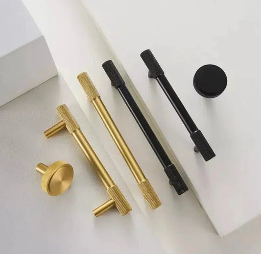 Knurled Tipps | Möbelgriff aus Messing für Küchenschränke 1