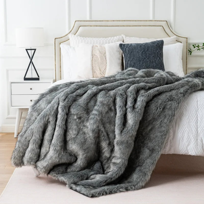 Luxuriöse Imitationsfell Decke | Kuscheldecke für Zuhause 6