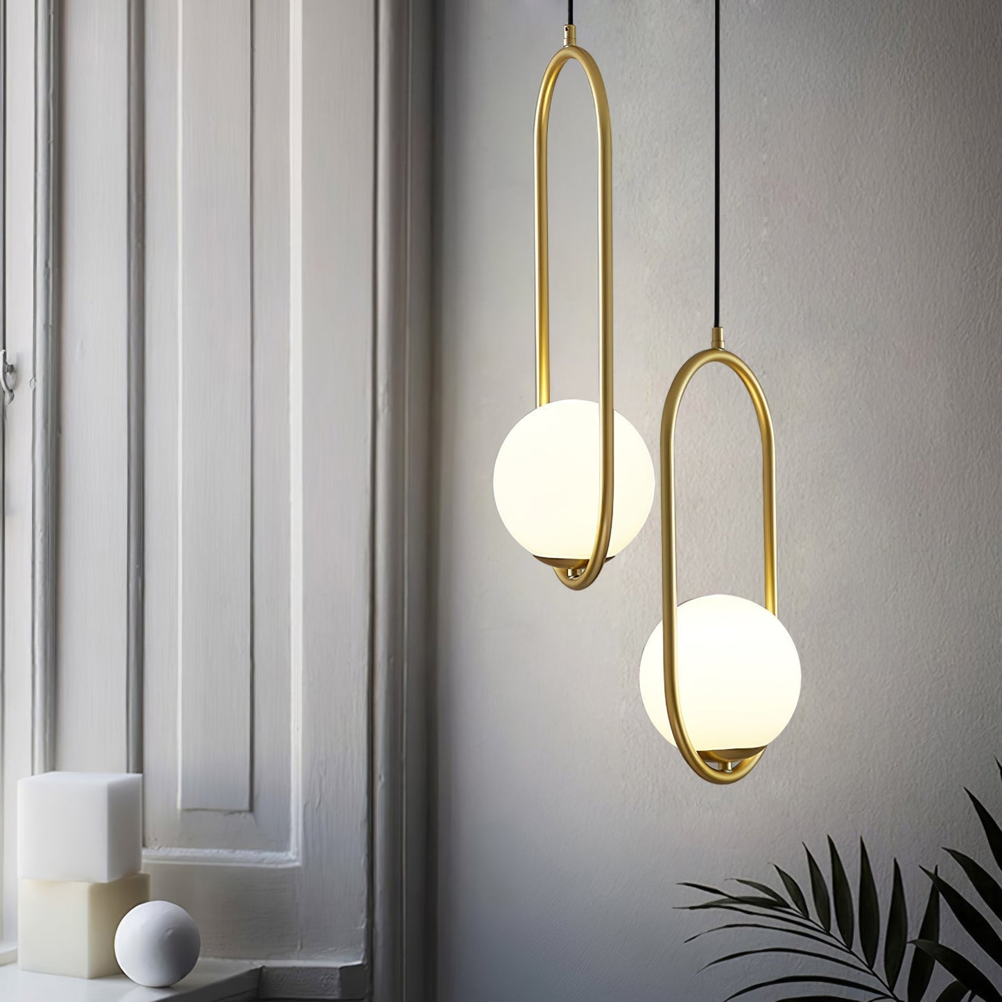 Mila Pendelleuchte | Elegante Hängeleuchte aus Metall und Glas, Warmes Licht für Esszimmer und Moderne Räume-2