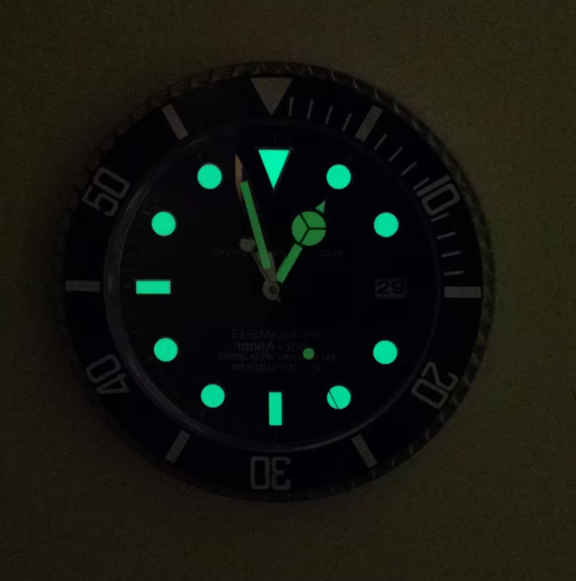 Sunburst | Klassische Metall-Wanduhr