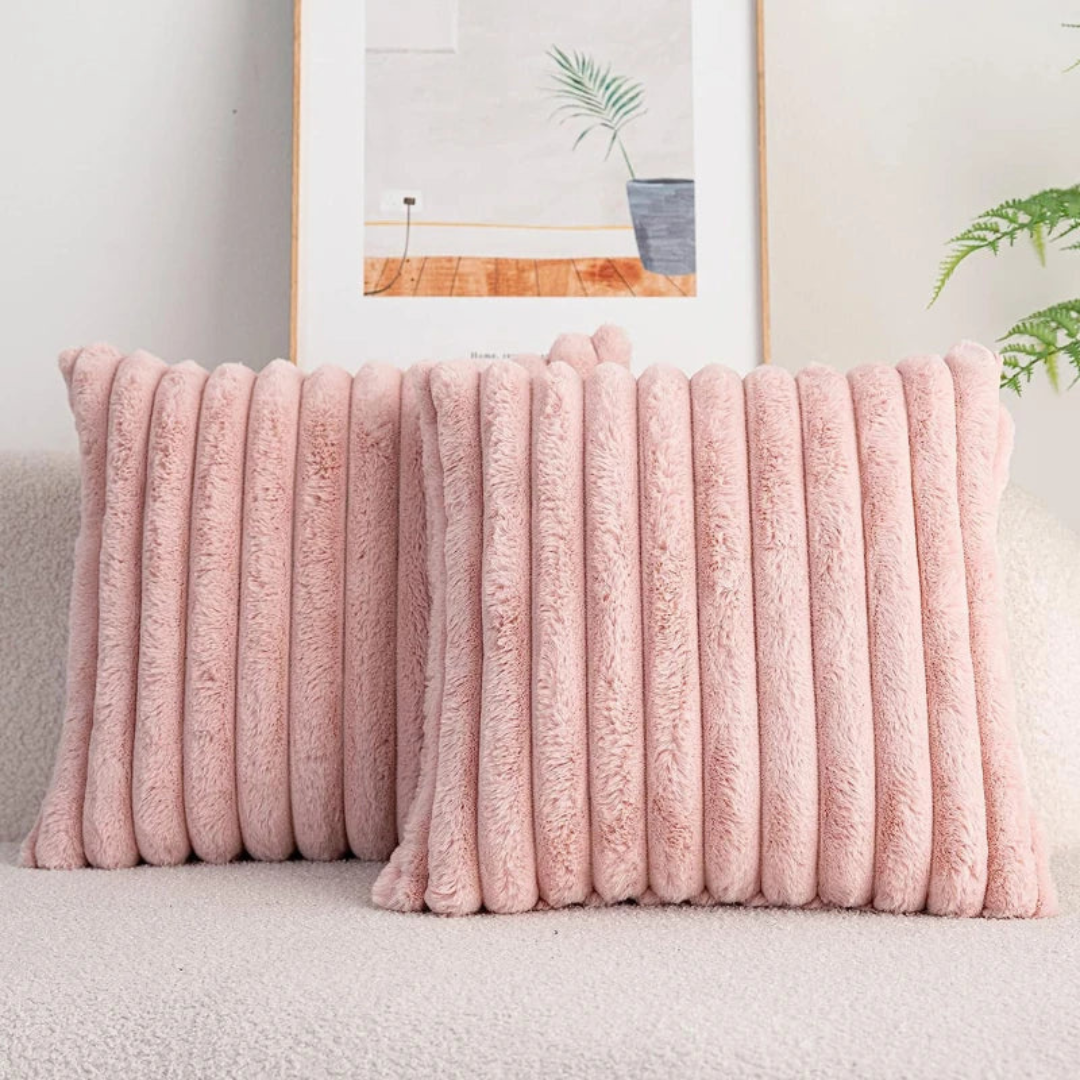 Zlina | Dekokissen aus Plüsch 45x45 cm für Sofa und Bett 0