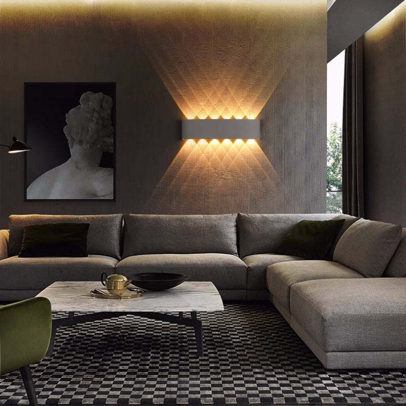 Variant image for Moderne Wasserdichte LED-Außenwandleuchte aus Aluminium | Stilvolles Design mit Einzigartiger Lichtverteilung, 4W-12W-10