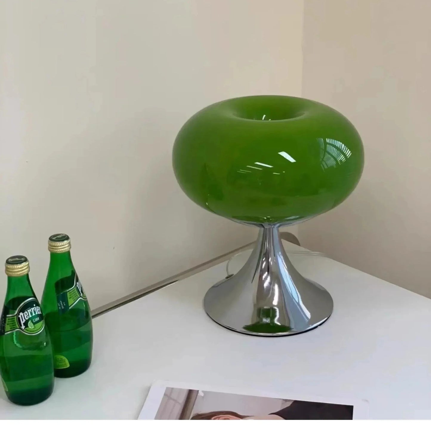 Variant image for Antike Apfel Tischlampe aus Glas – Vintage Nachttischlampe für stilvolle Beleuchtung | E27 Halogen, Drehknopf, 90-260V-1