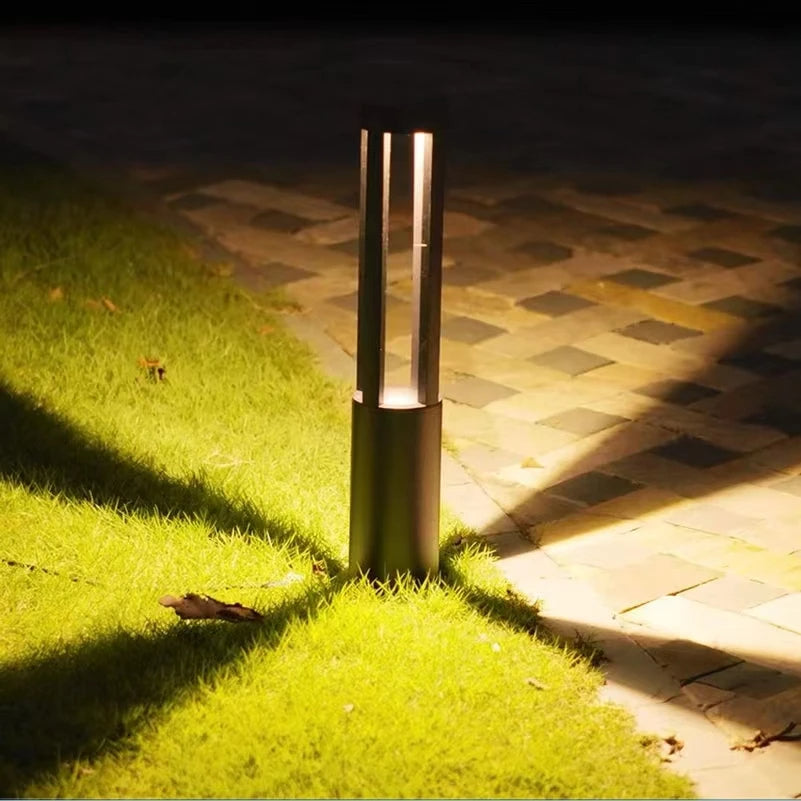 VillaRay | Moderne LED-Rasenlampe aus Aluminium
