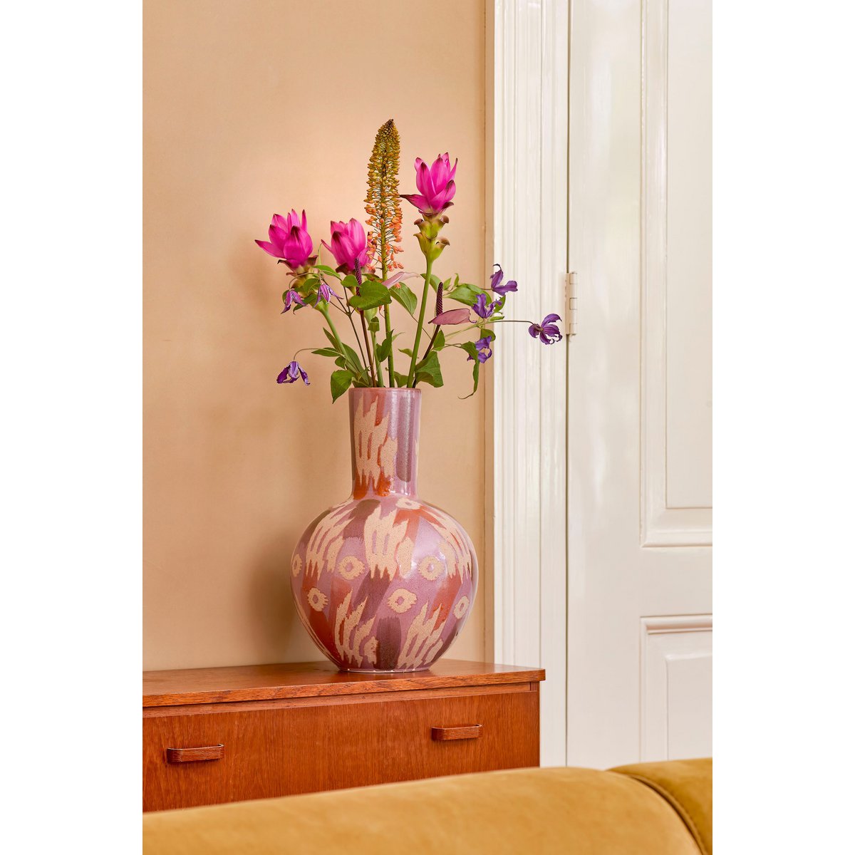 Javi Vase – H34 x Ø52 cm – Keramik – Rosa, Beige