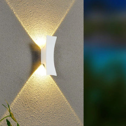 Variant image for Elegante Außenwandleuchte aus Aluminium | IP65 Wasserdicht, Warmweißes LED-Licht, Oval 24cm x 10cm & Rechteck 25cm x 10cm-3
