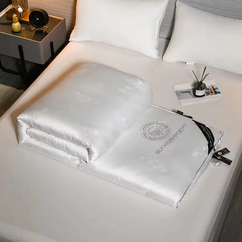 Aurethra | Luxus Bettwäsche 155x220 aus 100% Mulberry Seide 3