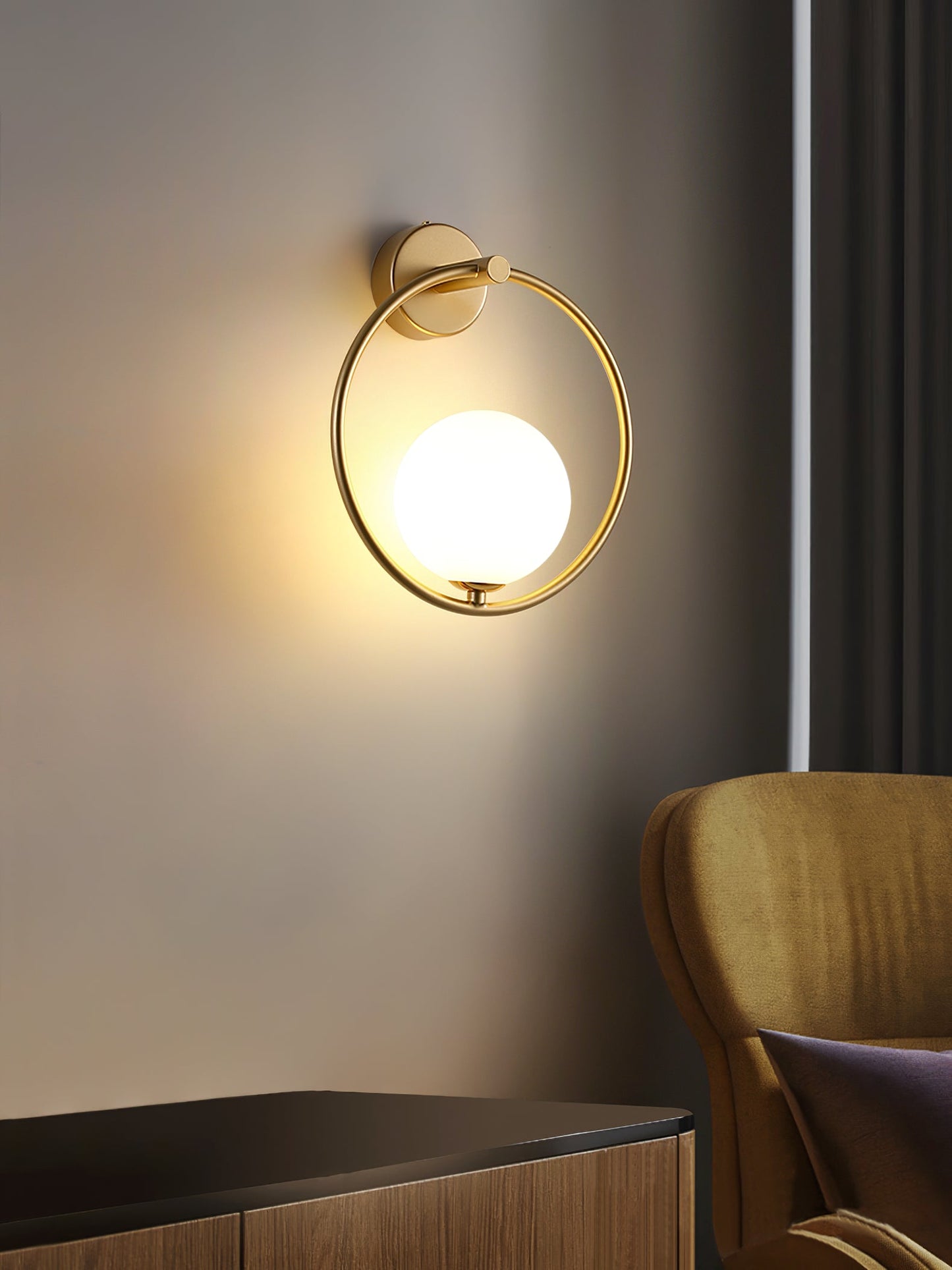 Babette | Moderne Wandleuchte mit Goldfinish 7