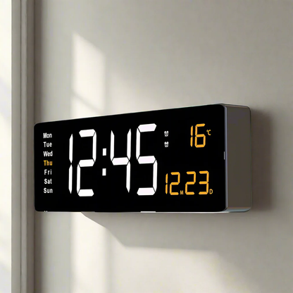Bunte Acryl Digitaluhr | Moderne LED Uhr mit USB 6