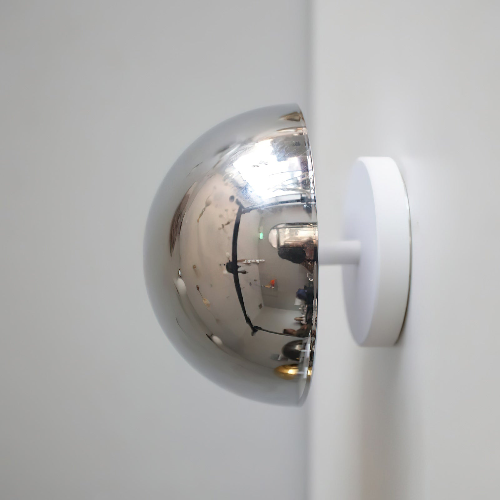 Eclipse | Runde Wandleuchte mit modernem Design 7