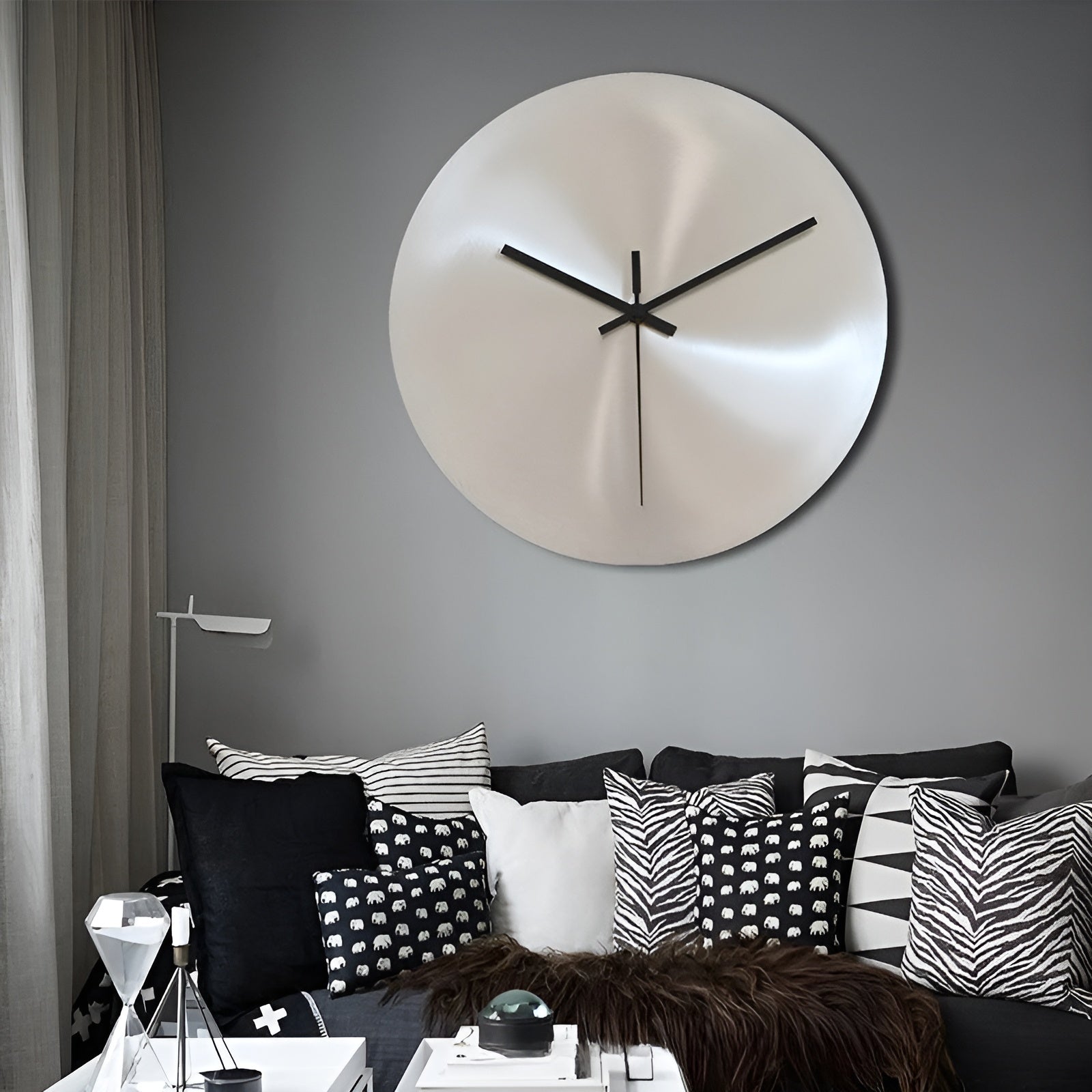 Edelstahl Wanduhr Groß | Modernes Design für Wohnzimmer 2