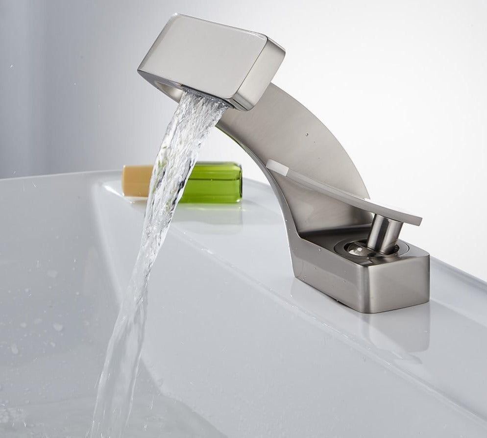 Everest | Moderner Wasserhahn für Badarmaturen und Küchenarmaturen 4