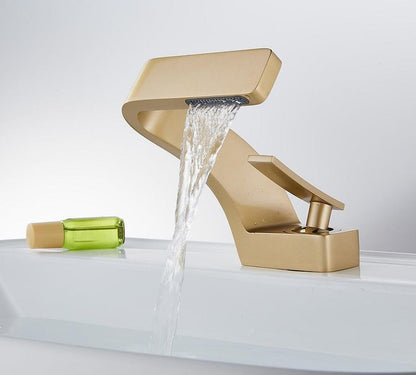 Everest | Moderner Wasserhahn für Badarmaturen und Küchenarmaturen 9