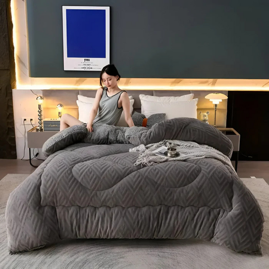 Flufy | Fleece Bettüberwurf Tagesdecke für alle Jahreszeiten 0