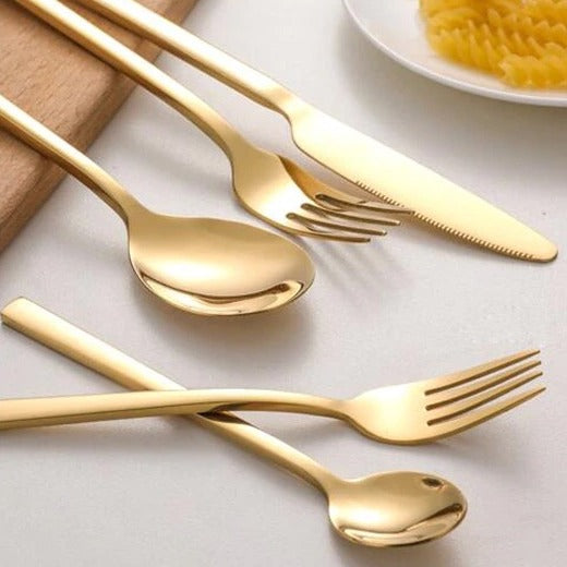 Goldenes Besteckset 30-teilig | Elegantes Edelstahlbesteck 4