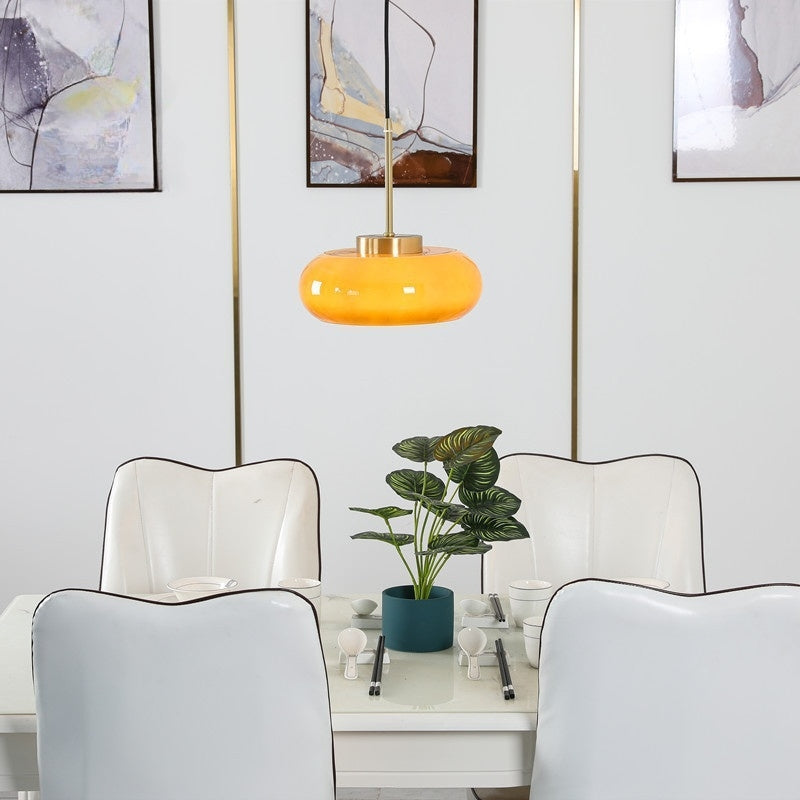 Hailie | Modern Pendelleuchte aus Glas in Brotform 1