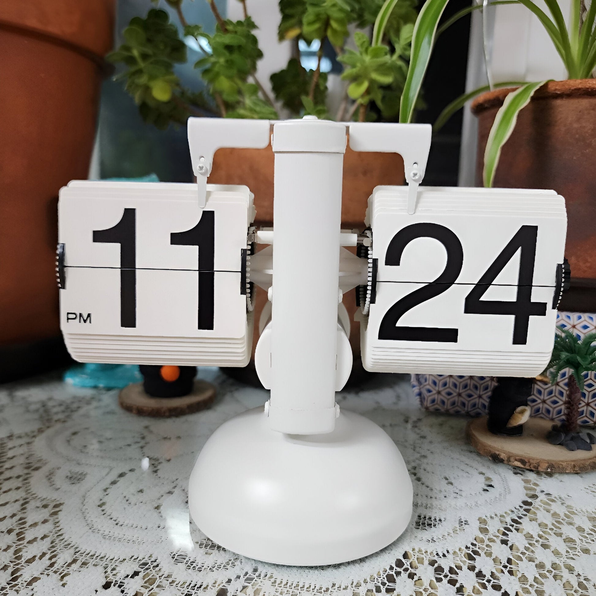 Minimalistische Flip Uhr – Moderne Tischuhr aus Metall mit Automatischem Umblättern – Schwarz/Silber-5