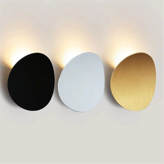 BrioWall – Geschwungene Design-Wandlampe