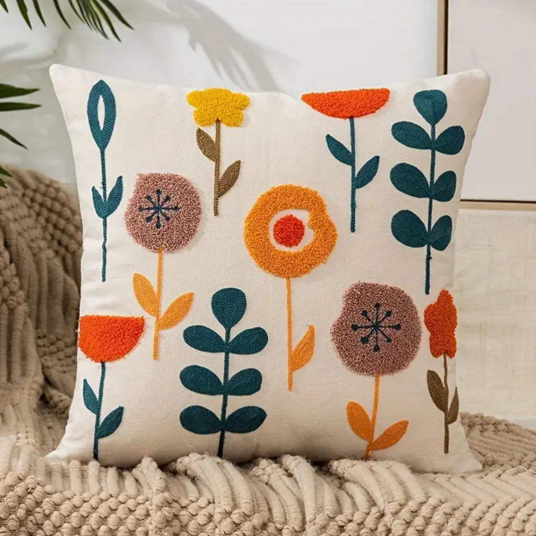 Loxi | Dekoratives Kissen mit Blumendruck 45x45 cm 2