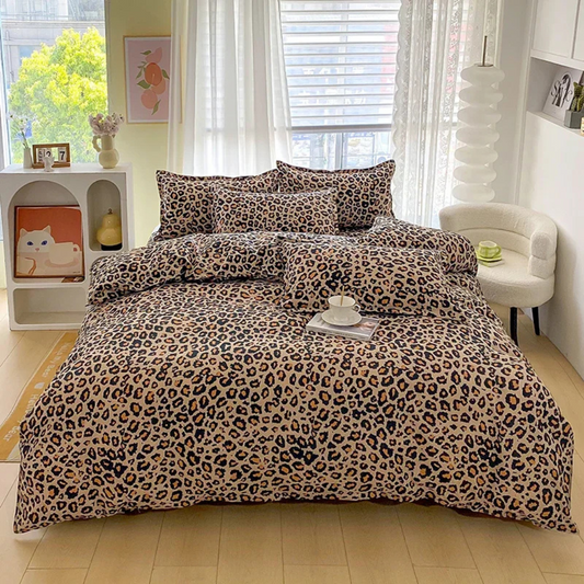 Luxuriöser Bettüberwurf 220x240 | Tagesdecke mit Leopardenmuster 0