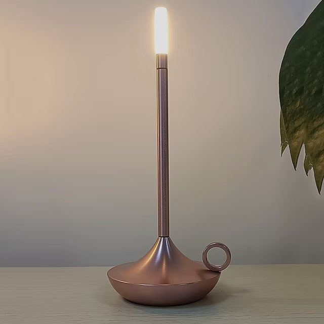 Variant image for Elegantes Kerzenlicht mit Dimmfunktion und USB-Akku | 23 cm Hoch, Warmes Licht, Aluminiumgehäuse, 10-16 Stunden Batterielaufzeit-4