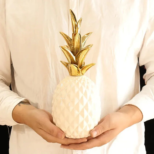 LumiPine Gold Ananas Dekoration – Elegantes Wohnaccessoire aus Synthetischem Harz, Größe M 20x9 cm-1