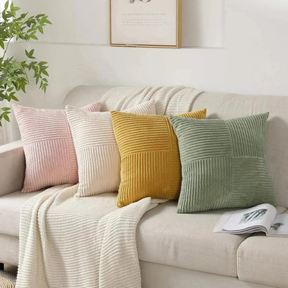 Samt-Kissenbezüge | Luxuriöse Dekokissen für Sofa und Bett 6