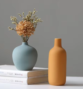 Eleganza | Kunstvase aus Porzellan im Morandi-Stil