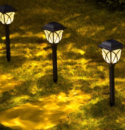 LumiPath | Solar LED Gartenleuchte – Wetterfest, Kabellos & Energieeffizient