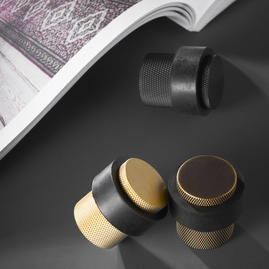 TELOS | Türstopper Boden aus massivem Messing 1