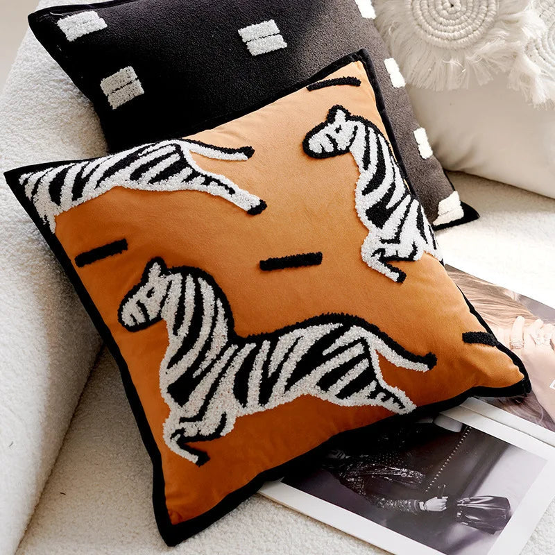 Theona | Kissenbezüge mit Eleganten Pferdedruck 30x50 cm & 45x45 cm 6