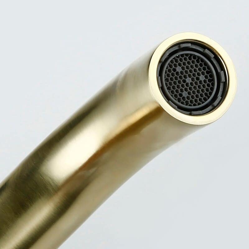 VIRTA | Wandmontage Waschbeckenarmatur aus Messing 5