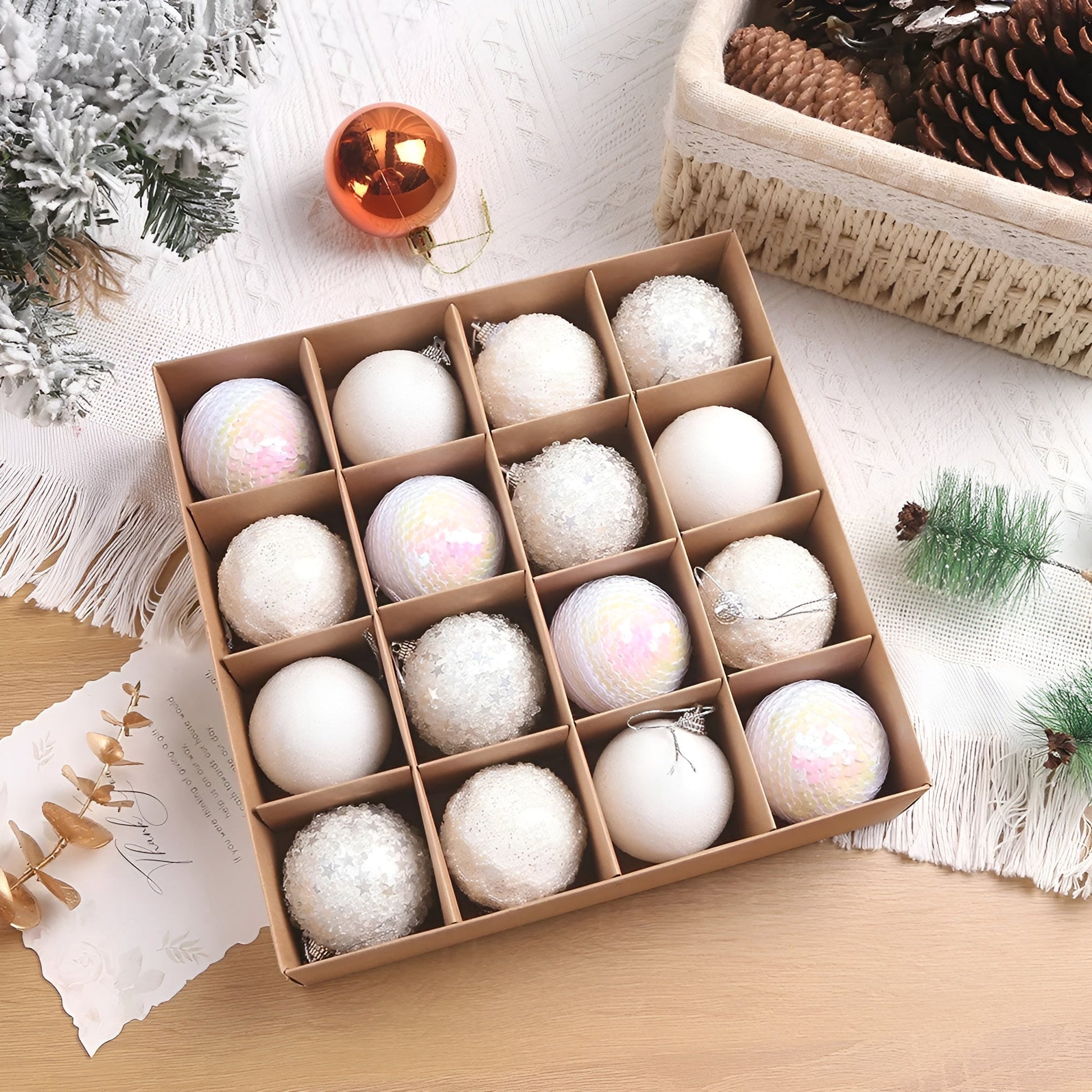 Weihnachtskugeln Set | Elegante Christbaumkugeln aus Kunststoff 0