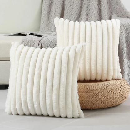 Zlina | Dekokissen aus Plüsch 45x45 cm für Sofa und Bett 4