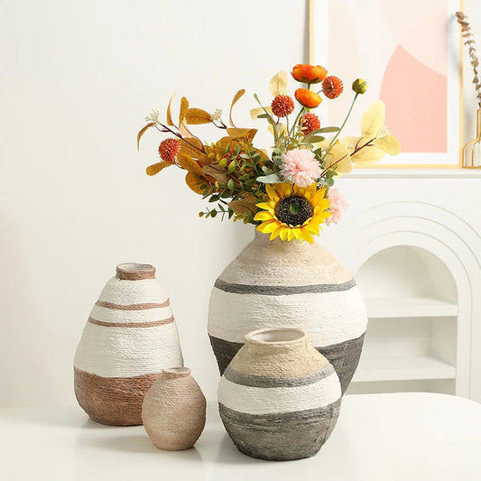 TerraTrace | Irdene Vase im handwerklichen Design