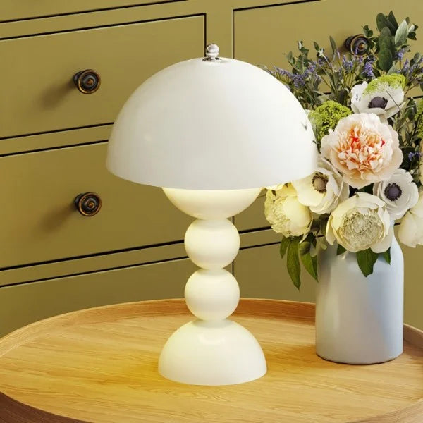 Tragbare Kabellose Tischlampe im Nordic Flower Bud Design | Bunte LED Tischleuchte für Eleganz und Funktionalität-3