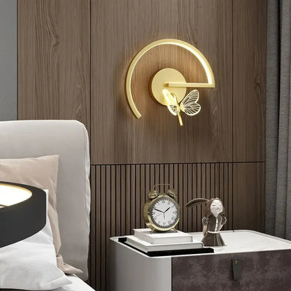 GlowWing | Lampe mit anmutigem Bogen-Design