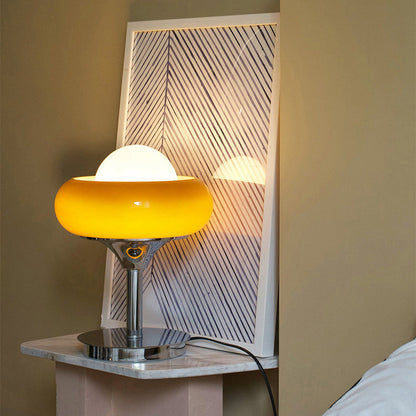 Vintage Bauhaus Tischlampe aus Gelb – Elegante Retro-Glaslampe für Stilvolle Beleuchtung-4